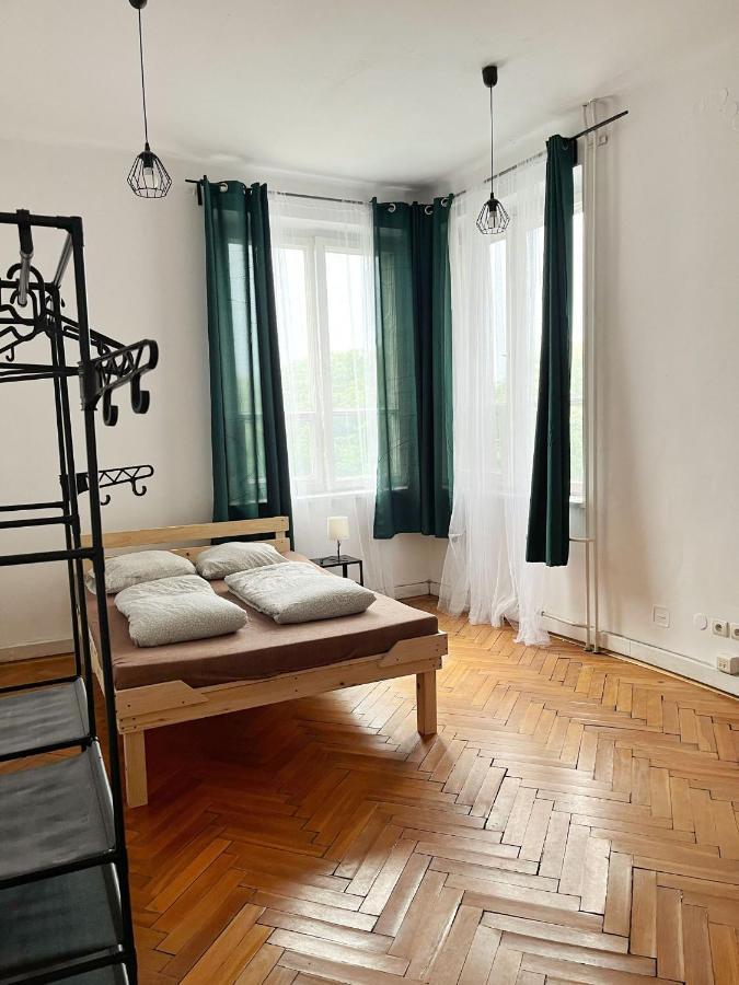 Nice View Rooms In Old Town Cracóvia Exterior foto